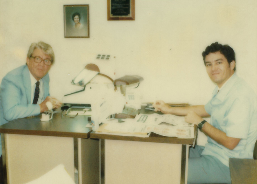 Former Jacksonville dentist Doctor Groom sitting across table from Doctor Wagner
